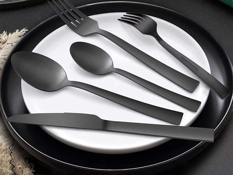 black-cutlery